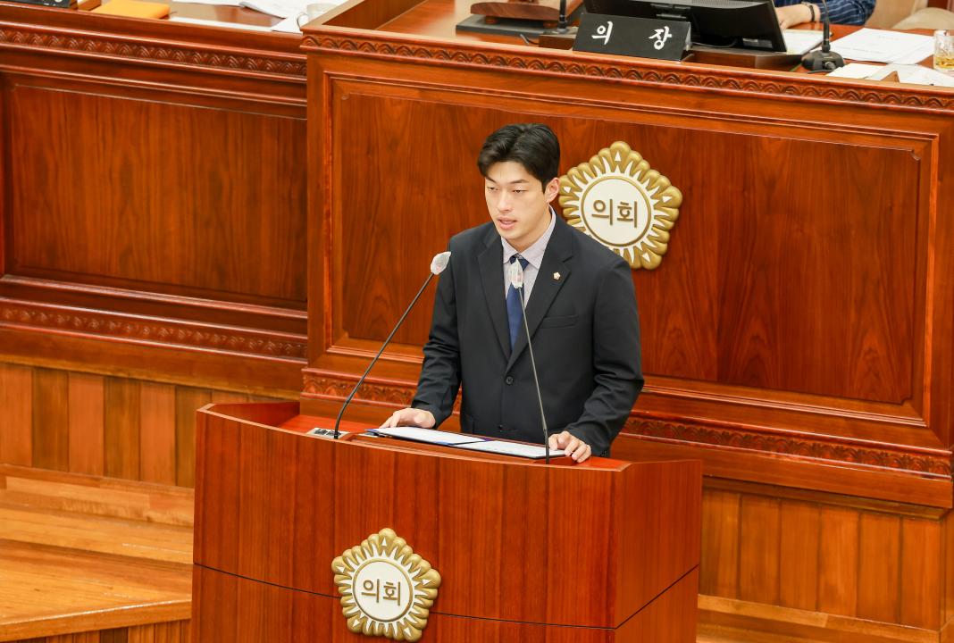 '제300회 과천시의회 임시회 제2차 본회의' 게시글의 사진(4) '010A7325.jpg'