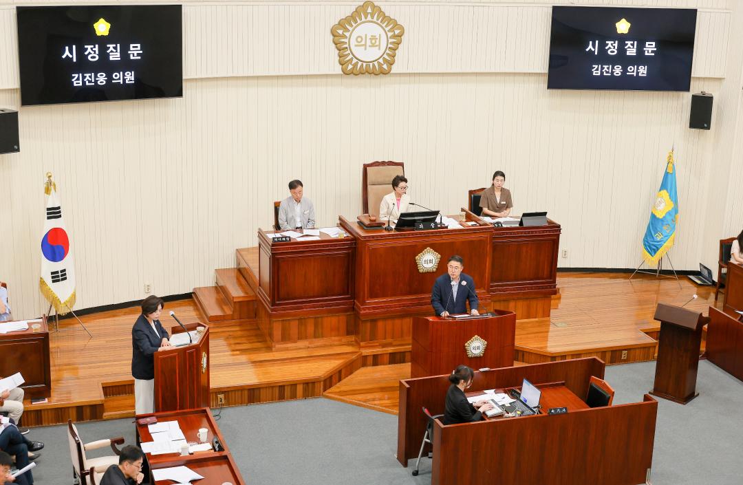 '제292회 과천시의회 임시회 제2차 본회의' 게시글의 사진(4) '5S6A1231.jpg'