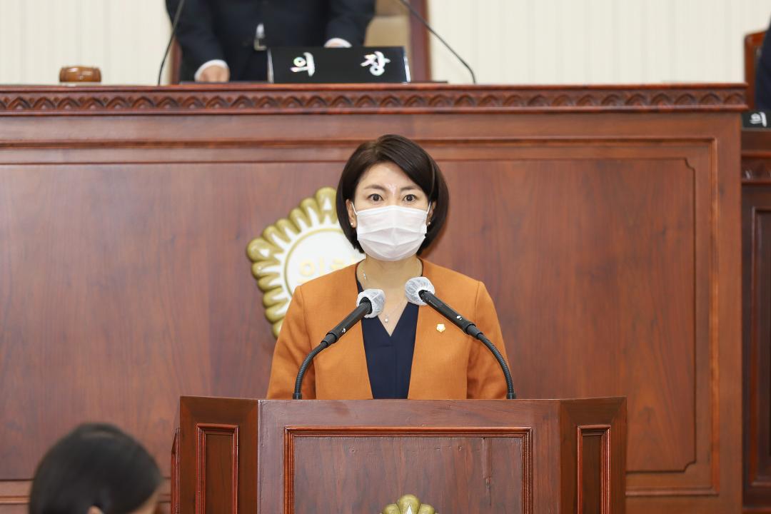 '제272회 임시회 제1차 본회의' 게시글의 사진(6) '20220722-22.7.22 제272회 임시회 1차 본회의_7548.jpg'