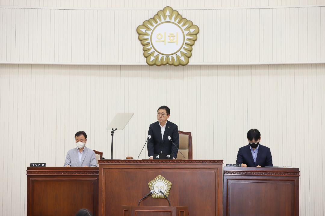 '제272회 임시회 제1차 본회의' 게시글의 사진(5) '20220722-22.7.22 제272회 임시회 1차 본회의_7593.jpg'