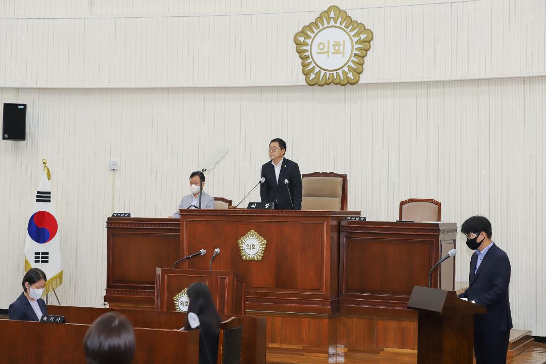 '제272회 임시회 제1차 본회의' 게시글의 사진(4) '20220722-22.7.22 제272회 임시회 1차 본회의_7528.jpg'