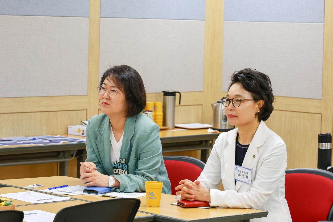 '행복한 아이, 행복한 육아 연구모임 부모교육 및 워크숍 2차' 게시글의 사진(2) '20240703-5S6A1552.jpg' '행복한 아이, 행복한 육아 연구모임 부모교육 및 워크숍 2차' 게시글의 사진(2) '20240703-5S6A1552.jpg'